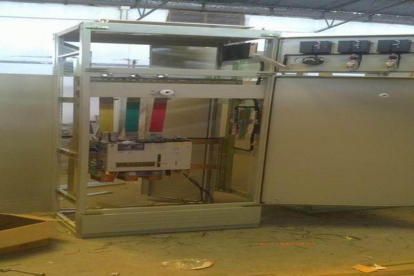 龙里控制柜-3683品牌总闸控制柜的使用原则